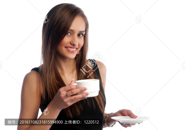 穿著一杯黑衣服的女人