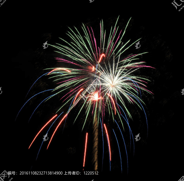 七月的第四個(gè)煙花