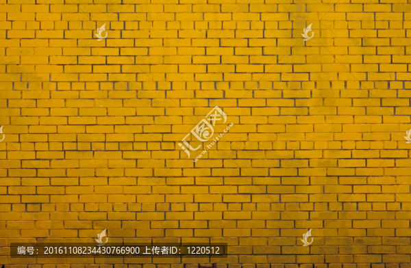 背景老黃繪磚墻