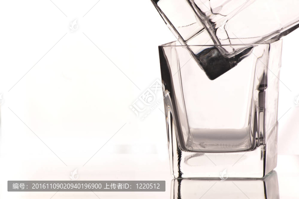 威士忌酒杯