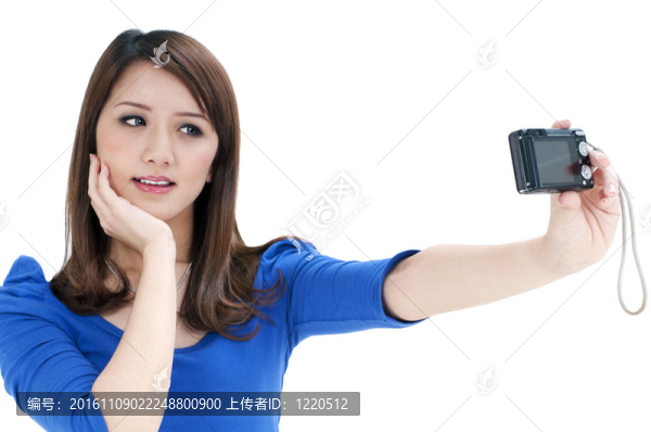 美麗的年輕女子自畫(huà)像