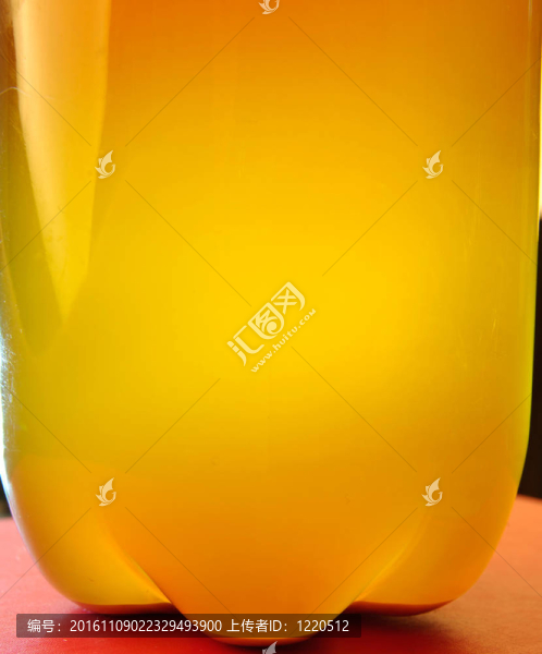未經(jīng)過濾的啤酒；