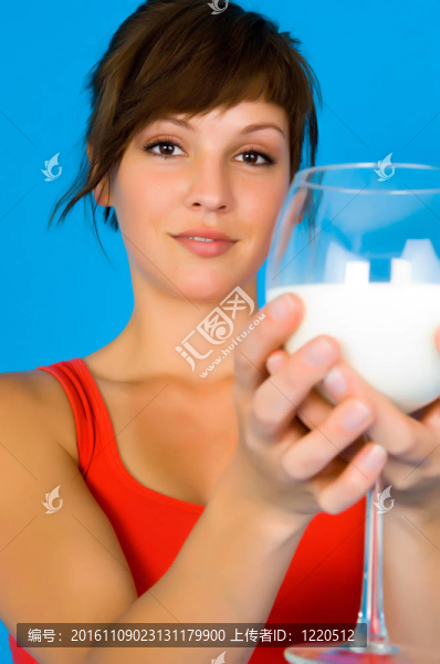 婦女；牛奶的女孩