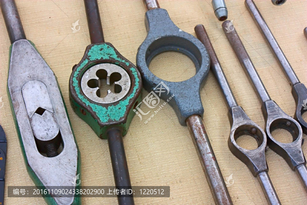 用于切削螺紋的工具