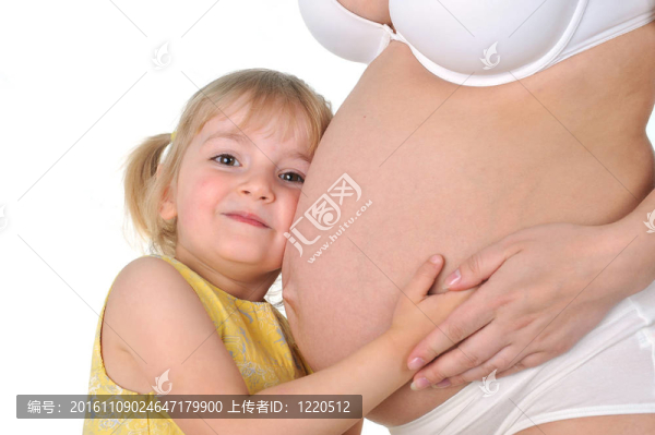懷孕母親的女孩