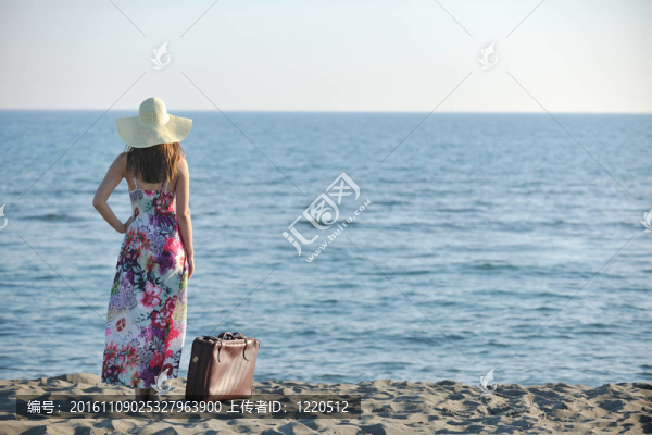 海灘上的女人