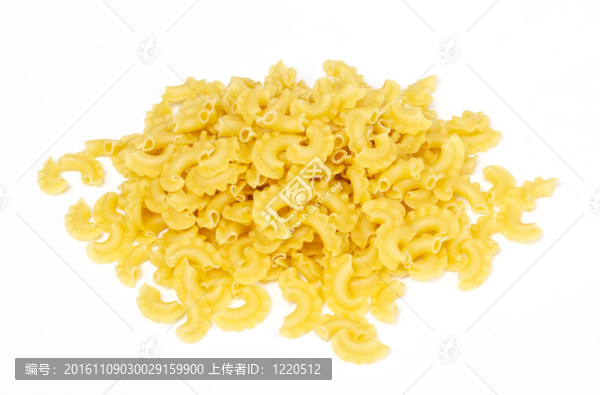 白色背景意大利意大利面食的特寫
