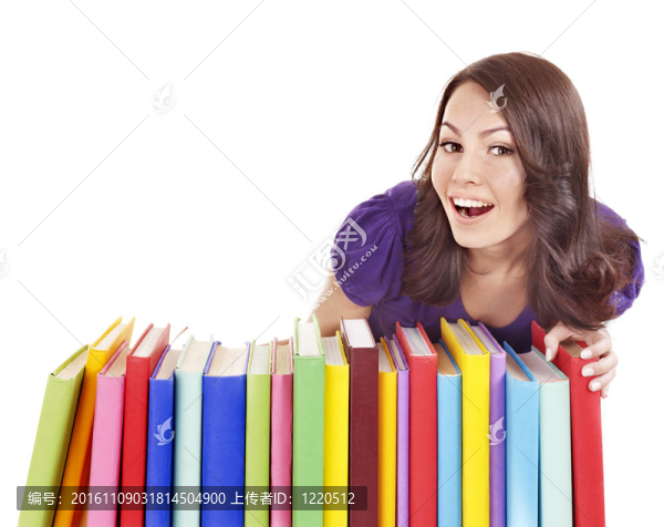 帶疊色書的女孩。