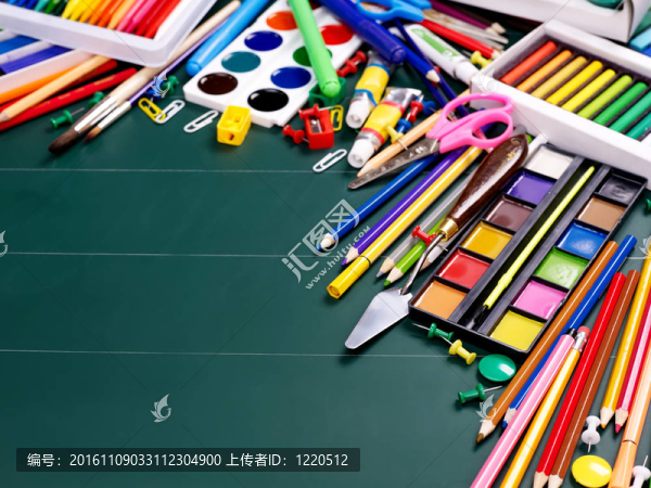 學(xué)校辦公用品。