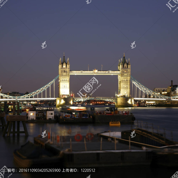 黃昏塔橋