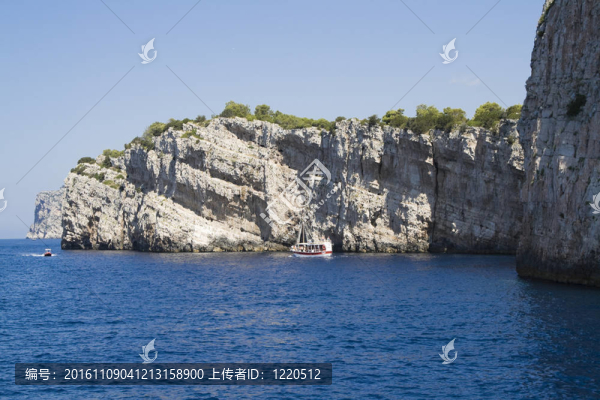 在Kornati群島Dugi,Otok,Cliff；