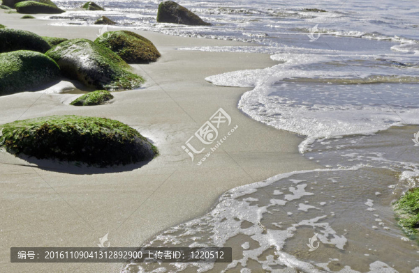 海岸上的巨石