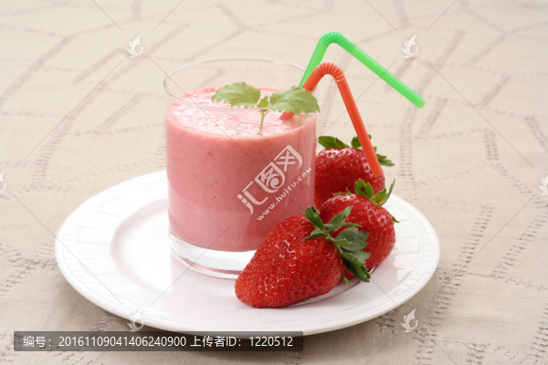 草莓奶昔
