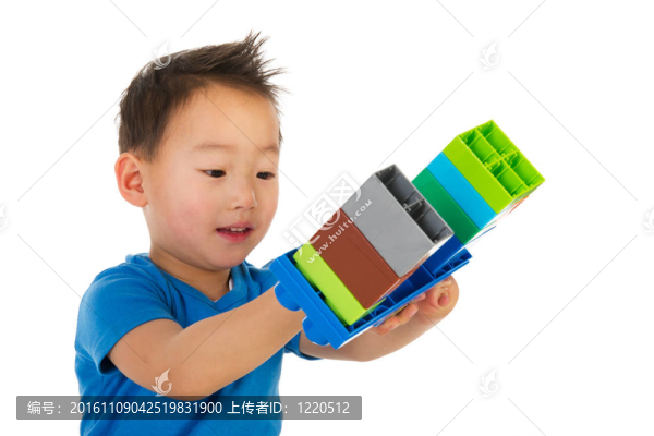 玩的中國(guó)男孩