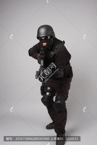 SWAT警官
