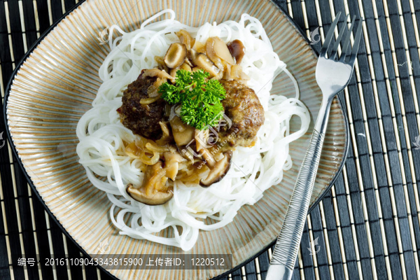 香菇肉末丸子