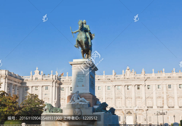 馬德里東方廣場；Felipe,IV.,Madrid雕像