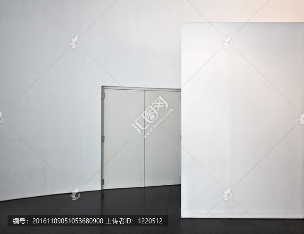 白色的墻壁