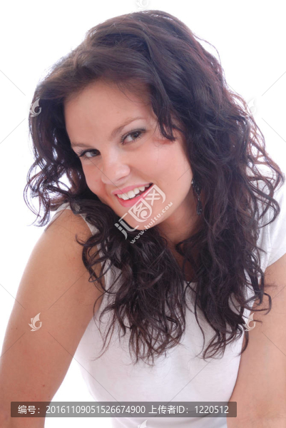 漂亮的年輕女性的肖像