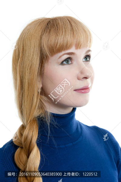 穿藍色衣服的女人