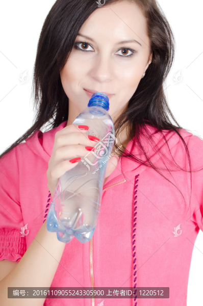 水的女孩的肖像