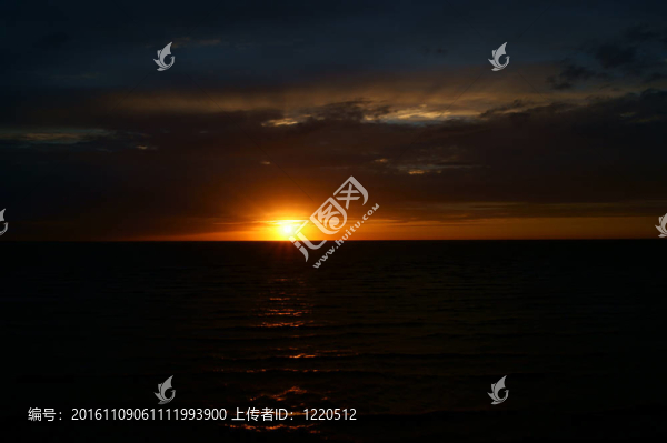 海上日落