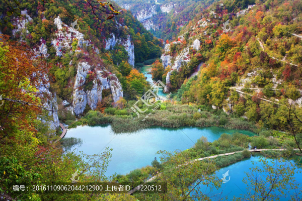秋天的山谷景觀
