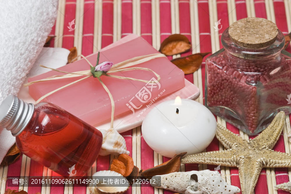 紅色溫泉62。