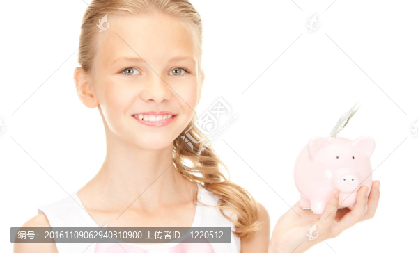 可愛的少女與存錢罐和錢