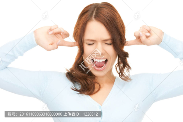 耳朵手指的女人