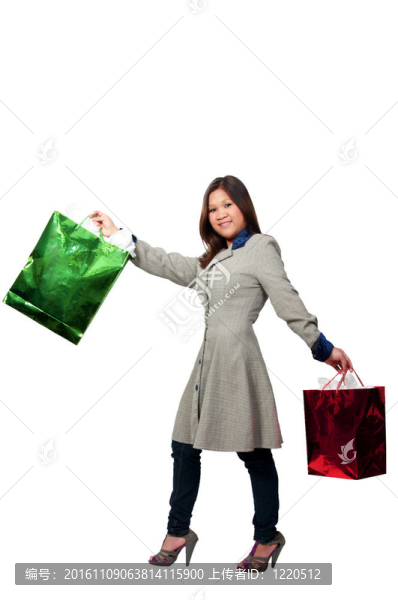 西班牙裔婦女與購物袋