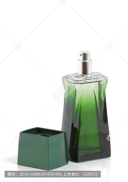 一瓶綠色香水