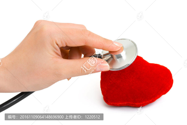 在手和心臟聽(tīng)診器