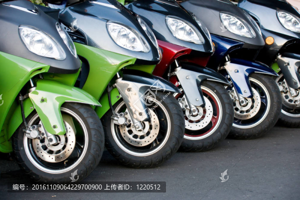 排小型機(jī)車