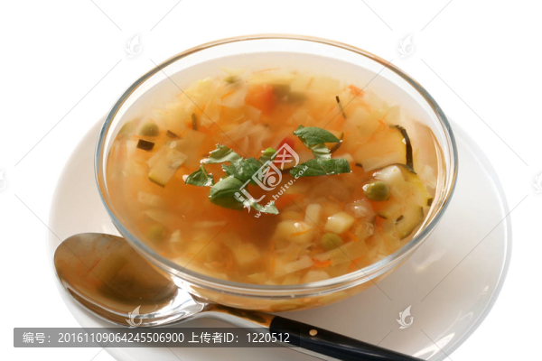 碗里的蔬菜湯