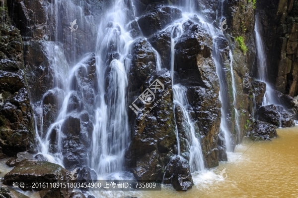 石壁山泉