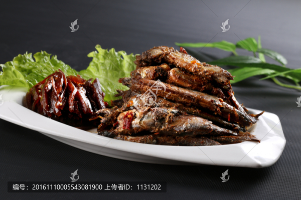 咸菜燜多春魚