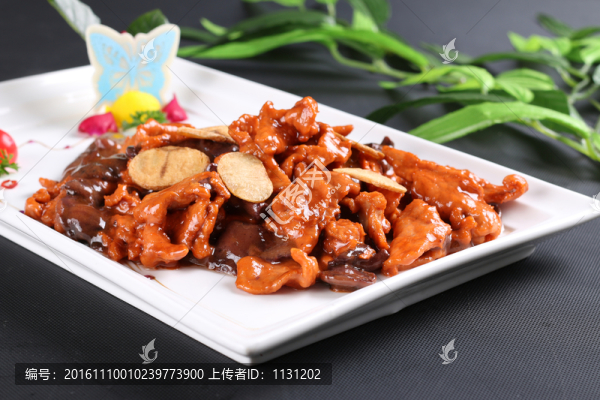 牛肝菌炒牛柳