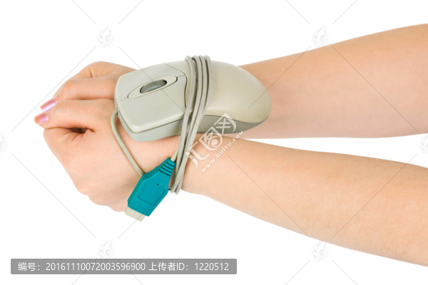 用鼠標電纜捆綁的手