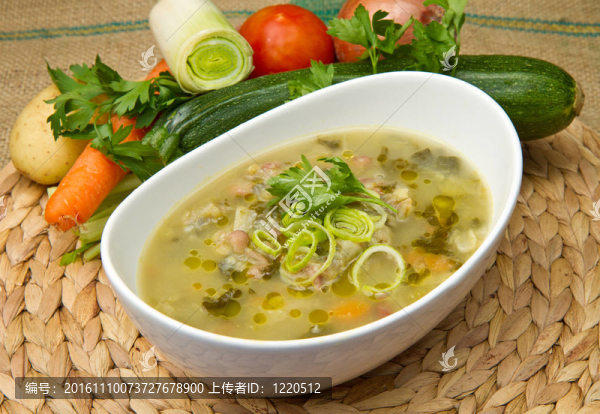 蔬菜通心粉湯