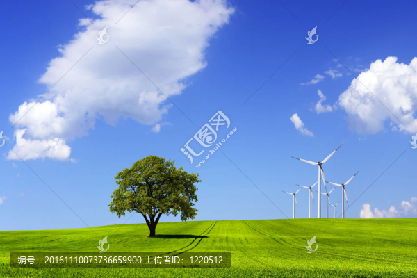 綠色場(chǎng)上的風(fēng)車-匯圖網(wǎng) www.fosd68.com 綠色場(chǎng)上的風(fēng)車