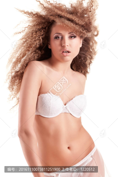 性感內(nèi)衣女孩