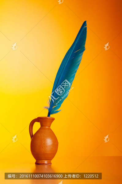 梯度背景羽毛-匯圖網(wǎng) www.fosd68.com 梯度背景羽毛