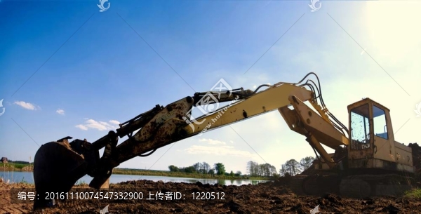 挖掘機(jī)