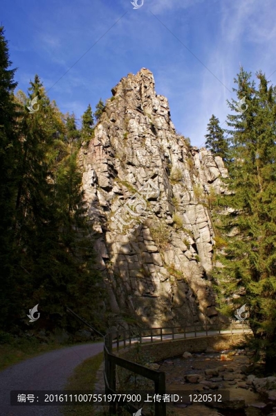 在厄爾士山脈徒步旅行；germany-6