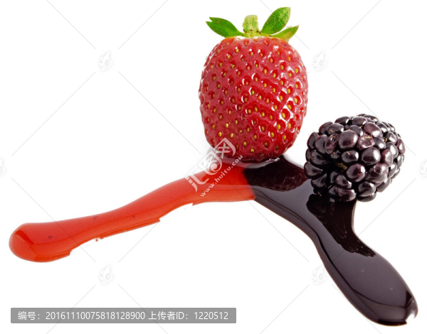Strawberry在巧克力工作室孤立的白色背景