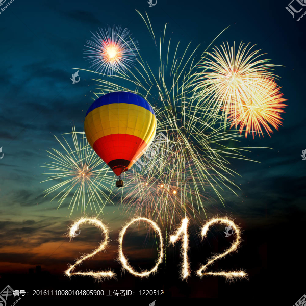 新年2012煙花和熱氣球日落