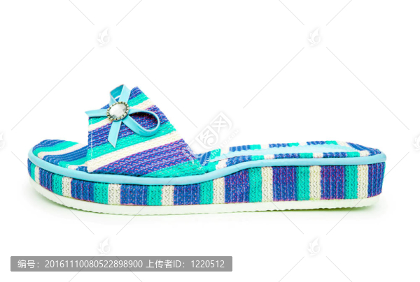 夏天的彩色鞋子