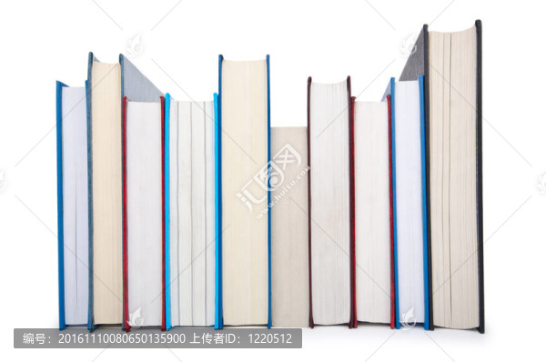 白色高煙囪上的書籍