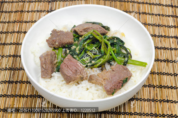 越南牛肉炒菠菜-匯圖網(wǎng) www.fosd68.com 越南牛肉炒菠菜
